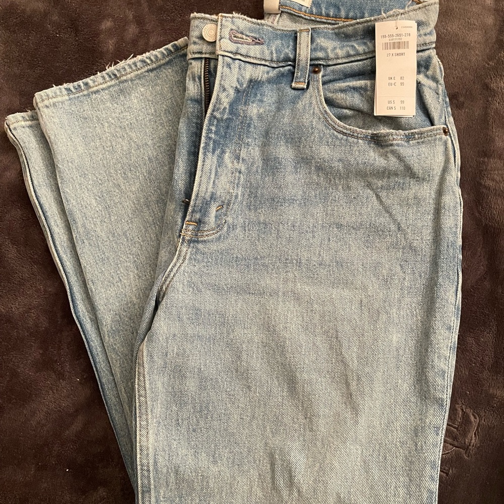 Abercrombie 90s Straight Jeans with Vent Hem